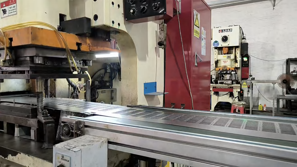 beiaole factory Punching.png